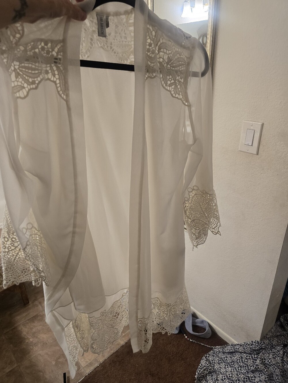Yoana Baraschi Sheer Lace-Trim Kimono Robe - White